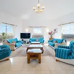 Milan Villa