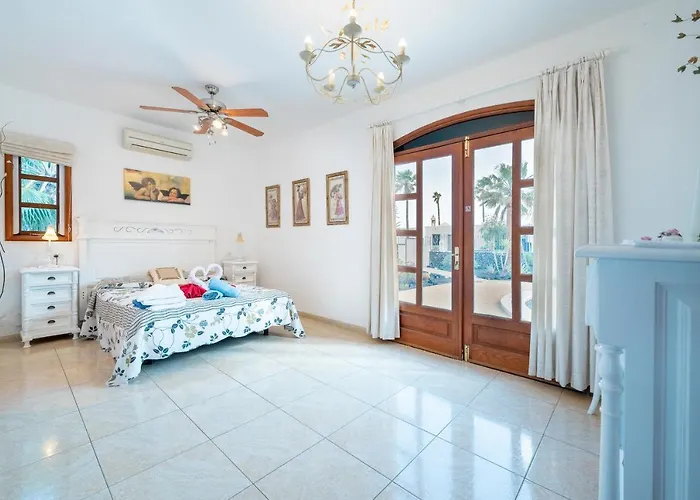 Milan פוארטו דל כרמן